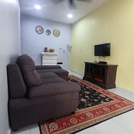 Ebnur Homestay Arau Zewnętrze zdjęcie