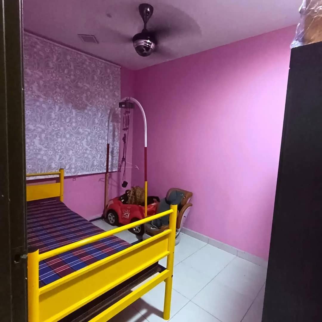 Ebnur Homestay Arau Zewnętrze zdjęcie