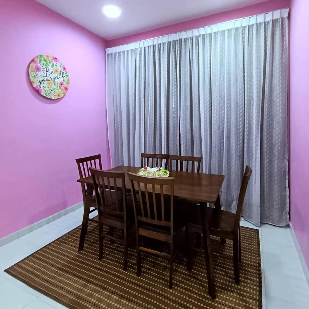Ebnur Homestay Arau Zewnętrze zdjęcie