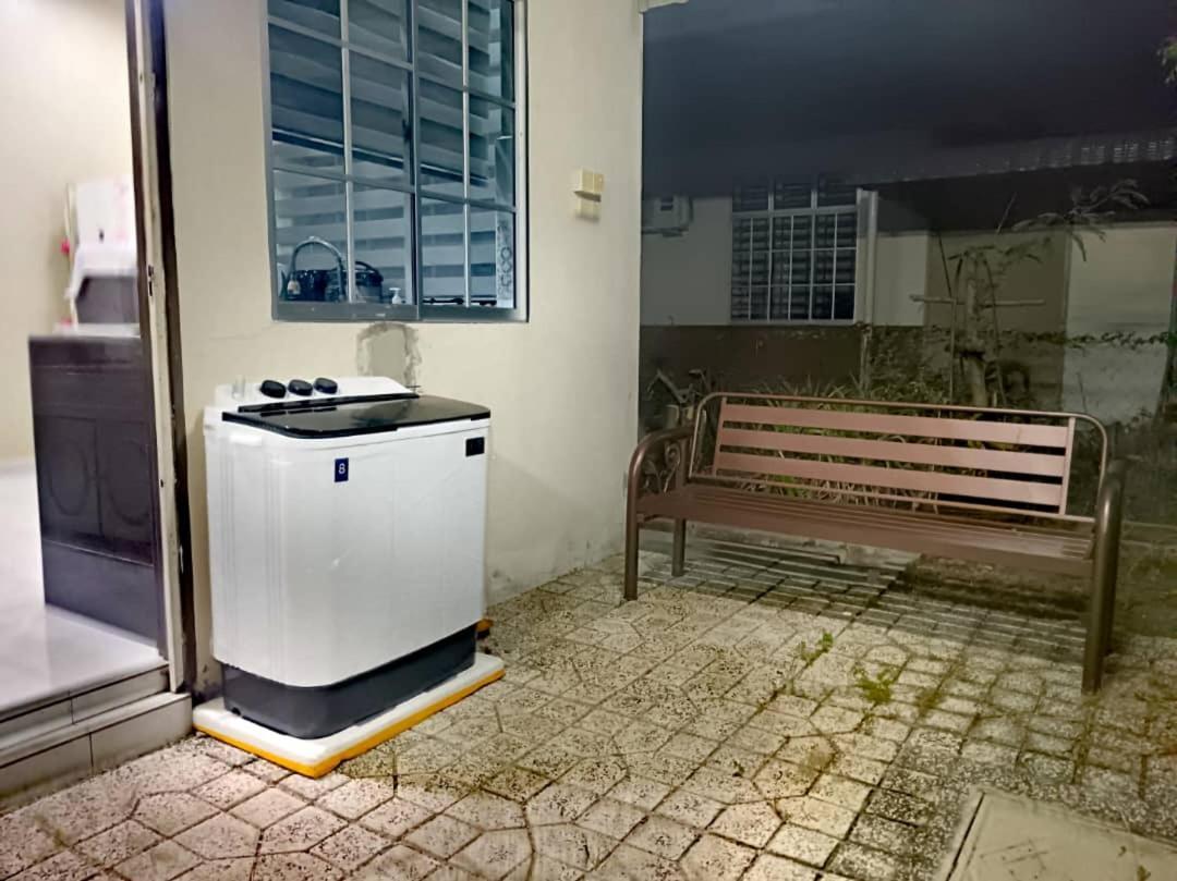 Ebnur Homestay Arau Zewnętrze zdjęcie